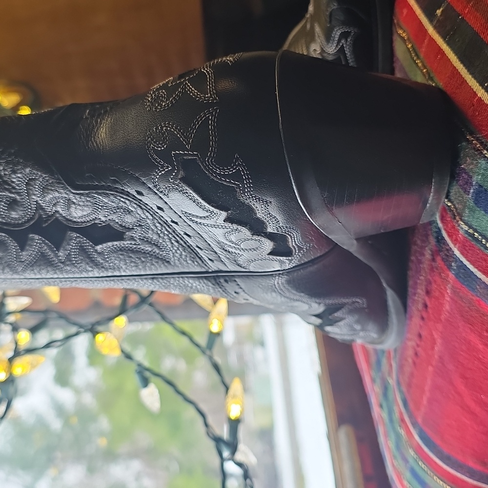 Ariat Black Embroidered Heeled Boots - Picture 3 of 8